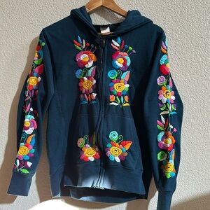 Size M Mexican embroidered sweatshirt hoodie